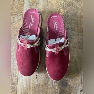 Clarks Breeze Port Clogs Burgundy Women’s Size 8.5 W